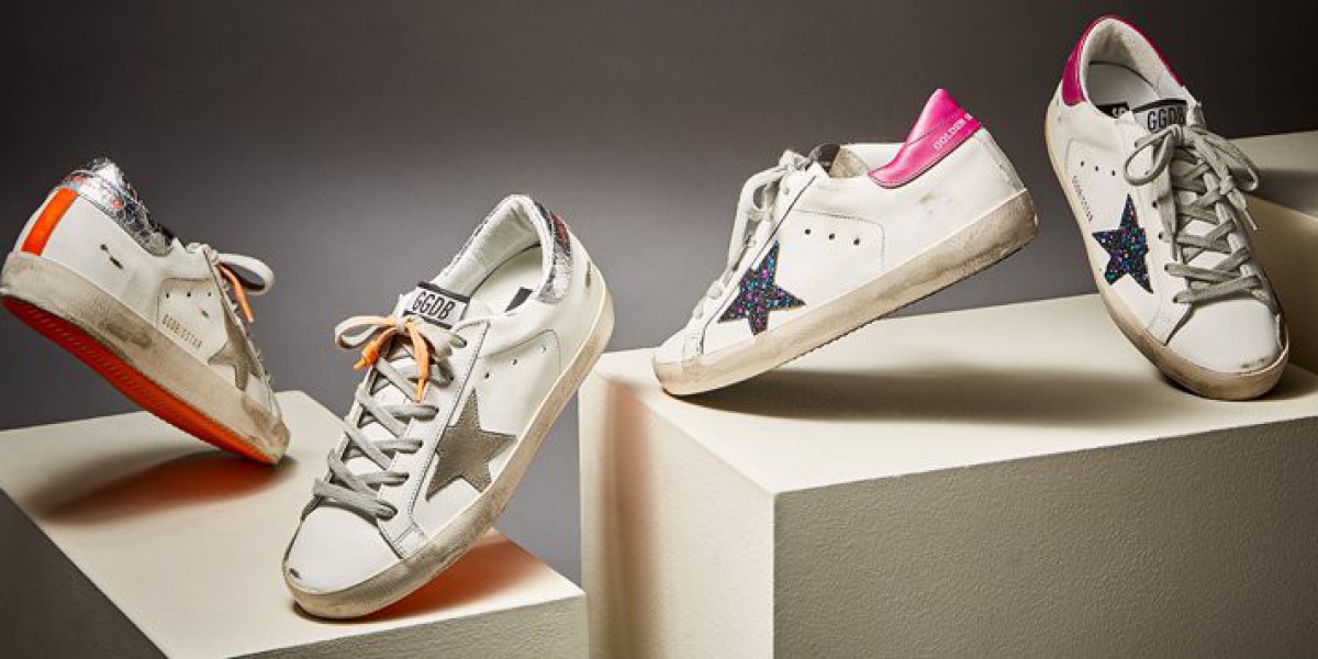 Golden Goose Running Sole Shoes emerged as one of season three