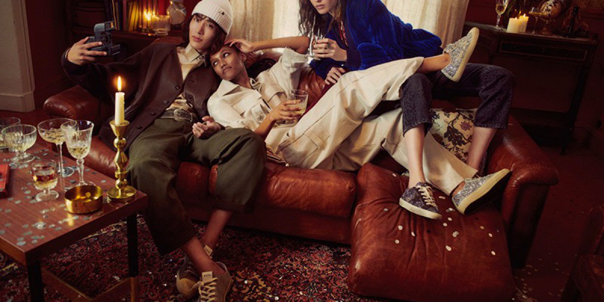 Golden Goose Space-Star Sneakers up the outfit that something that definitely